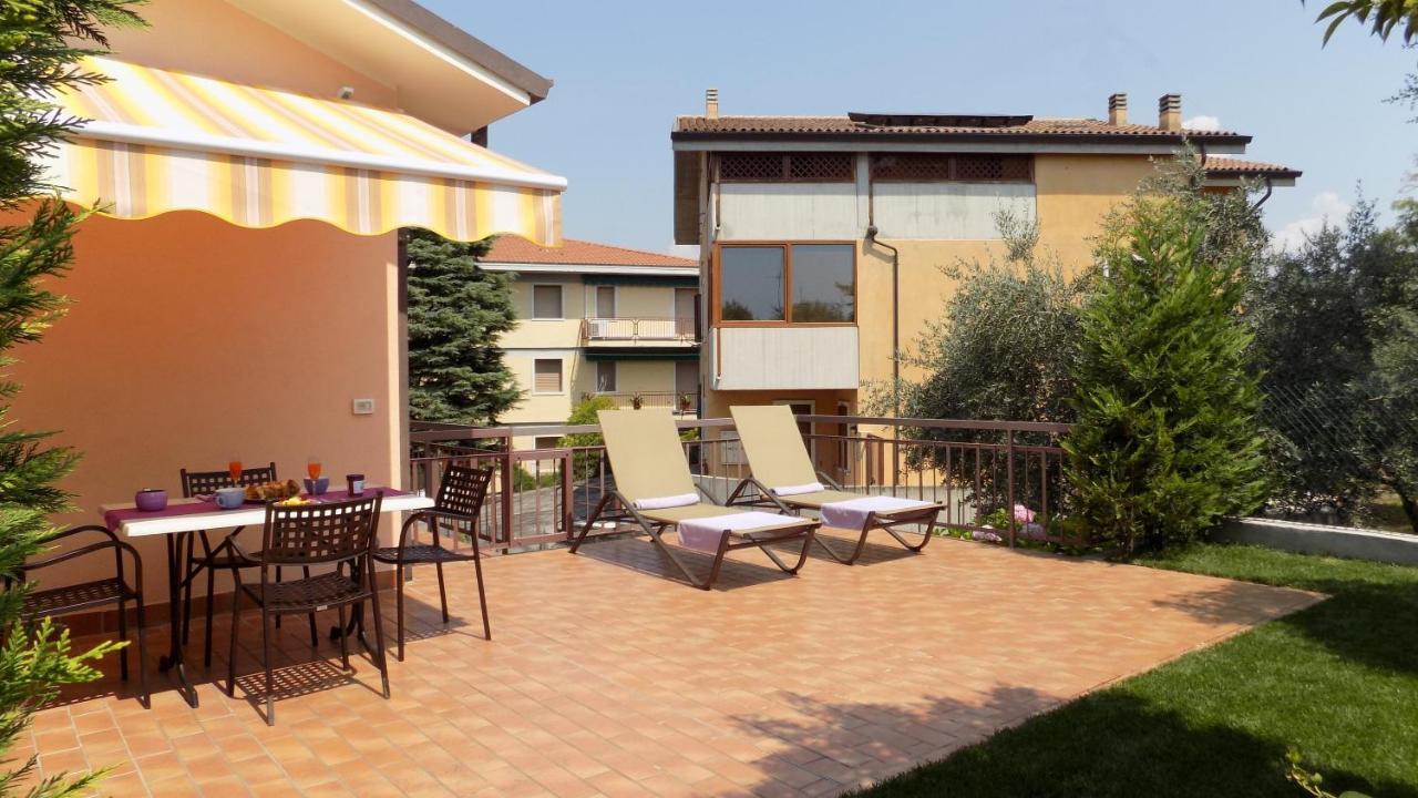 Millyholidays - Apartment Lilla - Center - Nearby Beach - Private Garden - Spa Pool Bardolino Dış mekan fotoğraf