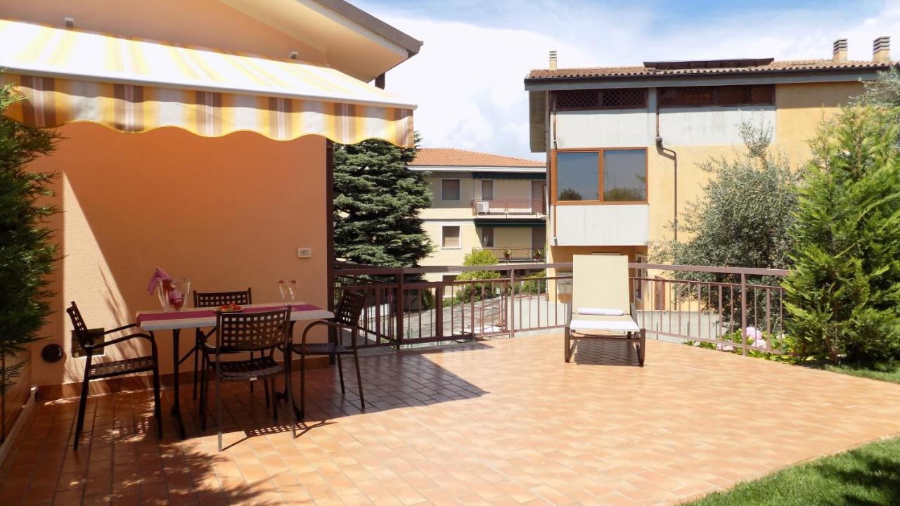 Millyholidays - Apartment Lilla - Center - Nearby Beach - Private Garden - Spa Pool Bardolino Dış mekan fotoğraf