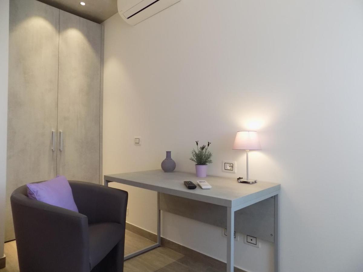 Millyholidays - Apartment Lilla - Center - Nearby Beach - Private Garden - Spa Pool Bardolino Dış mekan fotoğraf