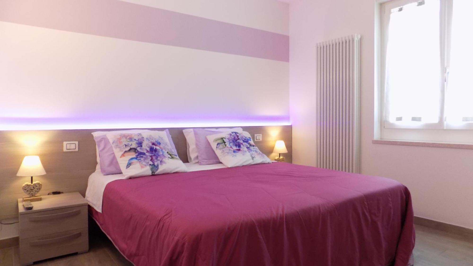 Millyholidays - Apartment Lilla - Center - Nearby Beach - Private Garden - Spa Pool Bardolino Dış mekan fotoğraf